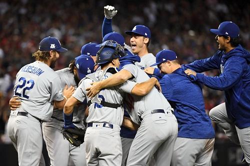 Dodgers venceu o atual campeão da MLB fora de casa e fechou a série em 4x1, garantindo o título da Liga Nacional. Los Angeles aguarda o vencedor da liga americana para disputa da World Series / Foto: Getty Images